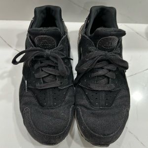 Nike Air Huarache Run SE Denim Running Shoes Black Gray Women’s Size 8